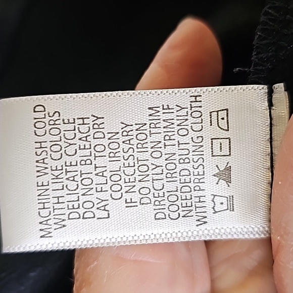 Max Studio NWT, women's black pop over top size small, oversized. Beauti…‎ - Picture 10 of 14